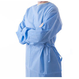 China Tie Back Disposable Surgical Gown / Isolation Gowns Comfortable For Hospital supplier